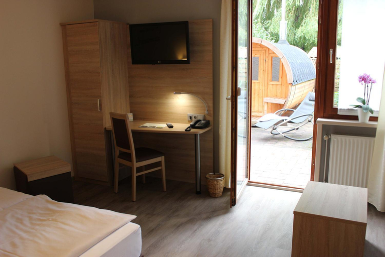 Bedroom 2, Hotel Dreimadelhaus, Minden-Lübbecke