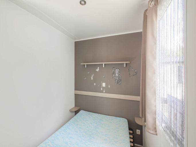 Room 4, Holiday Home in Saint Jean de Monts With Jacuzzi, Vendée