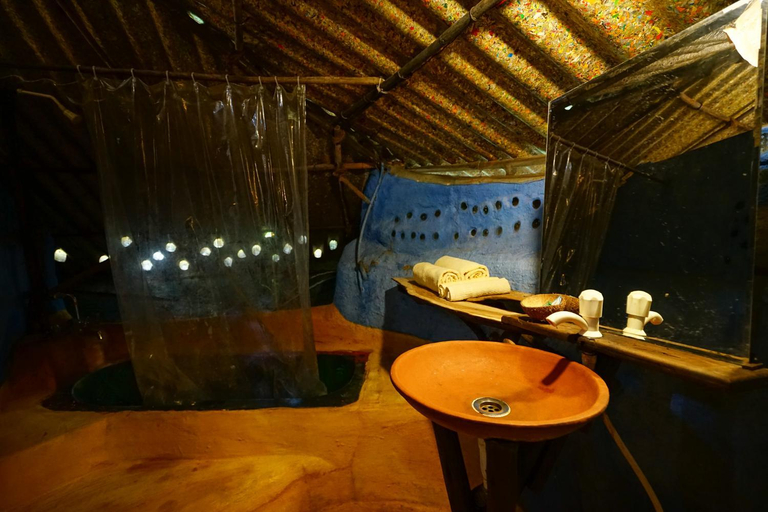 Bathroom 2, Saraya - Bed and Breakfast, North Goa