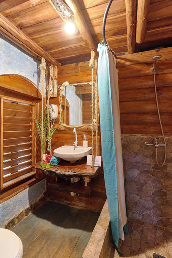 Bathroom 4, CHALET TROPICAL Hotel & Pool Bar Restaurant, Santa Bárbara de Samaná