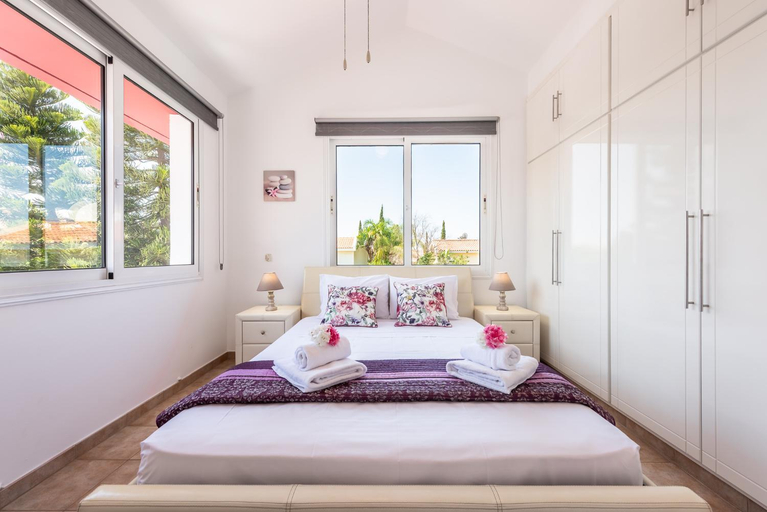 4, Villa Willow Mandali by Ezoria Villas