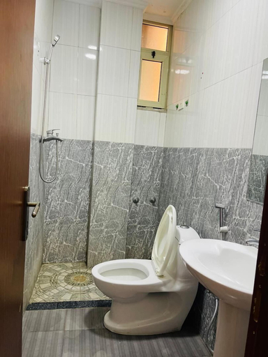 Bathroom 4, Goza Guest House, Addis Abeba