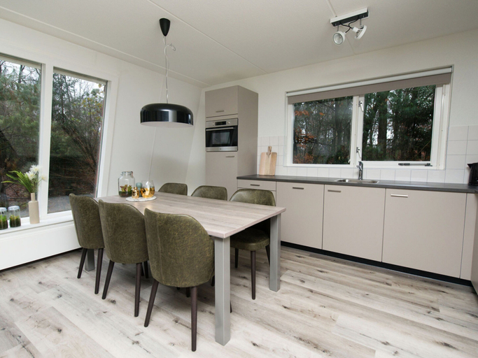 Others 3, Modern Villa Near Veluwe, Apeldoorn