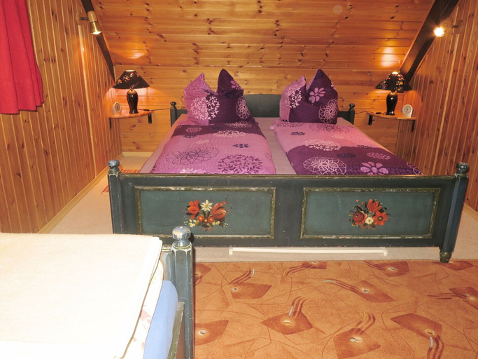 Room 4, Historic Retreat, St. Georgen, Schwarzwald-Baar-Kreis