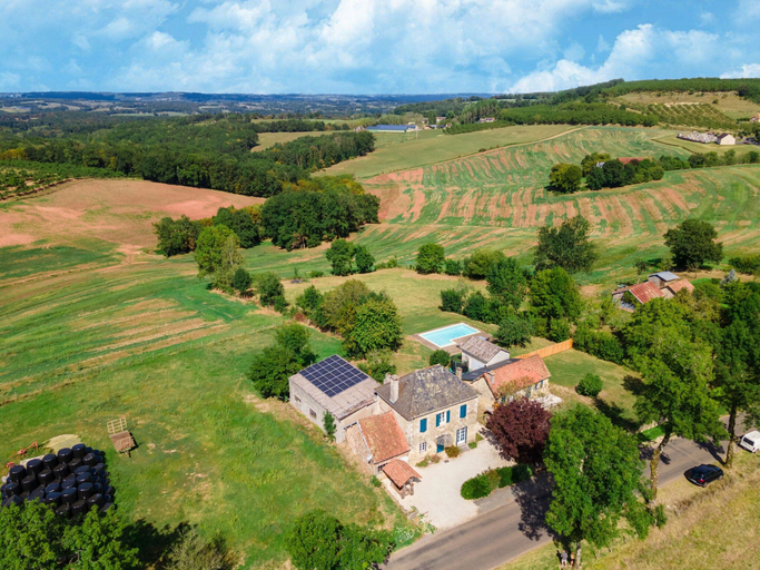 Pool 5, Holiday Home With Pool in Coubjours, Dordogne
