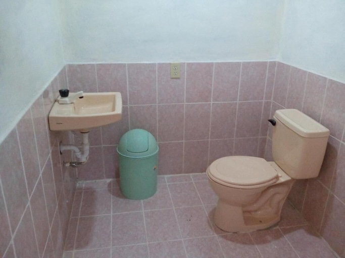 Bathroom 4, Inn Hospedaje BullShark, Altagracia