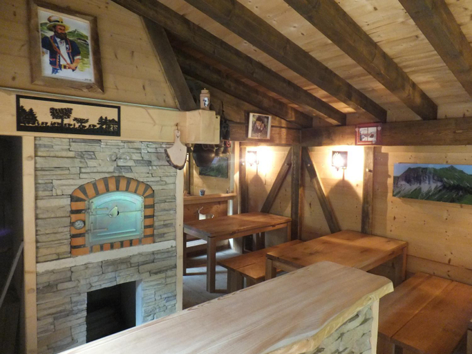 Others 2, Au Petit Gite Les Paccots, La Veveyse