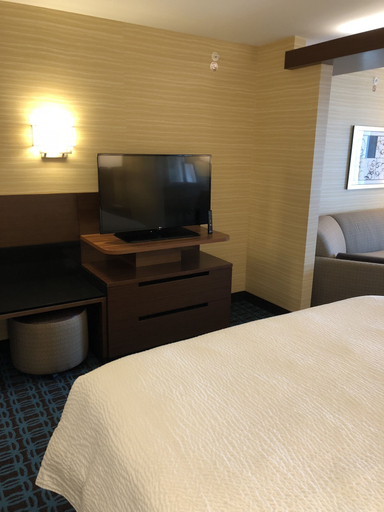 Bedroom 4, Fairfield Inn & Suites by Marriott Decorah, Winneshiek