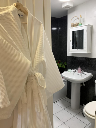 Bathroom 3, Molesworth Accommodation, Pyworthy, Devon, Devon