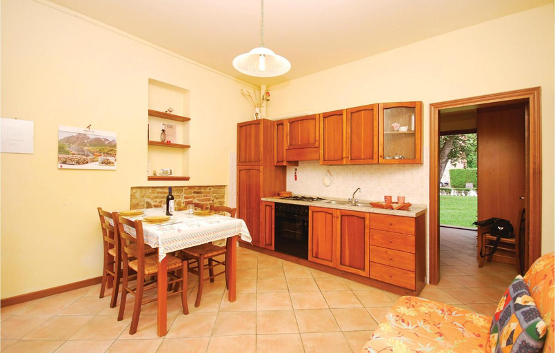 Others 4, Casale Del Borgo 6, Florence