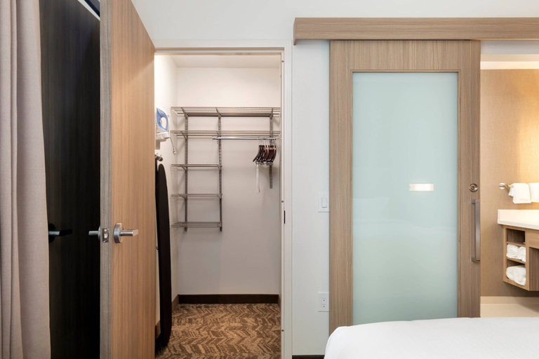 Bedroom 3, SpringHill Suites by Marriott Cape Canaveral Cocoa Beach, Brevard