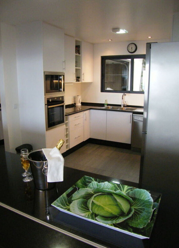 Private kitchen 3, Vista do Mar Comfortable Holiday Residence, Calheta