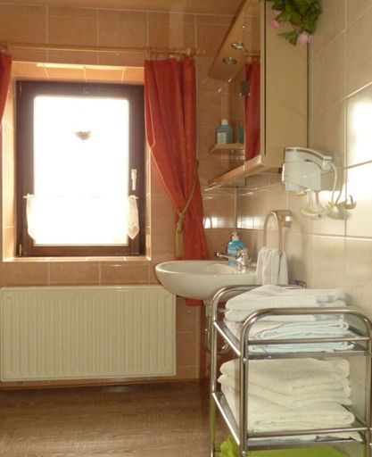 Bathroom 3, Holiday Apartment Family Kreissl, Erzgebirgskreis