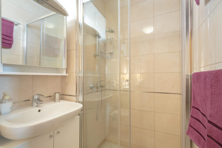 Bathroom 2, Apartments Regjo, Dubrovnik