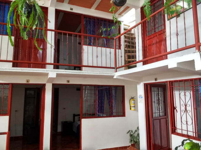 Others 5, Hotel El Turista, Isnos