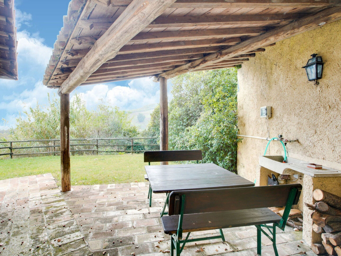 Balcony 4, Villa in Rome With Pool & Stunning Views, Viterbo