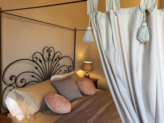 Bedroom 2, Cordella in Valdorcia Truffle & Olive Oil Resort - Podere Borgasso, Siena