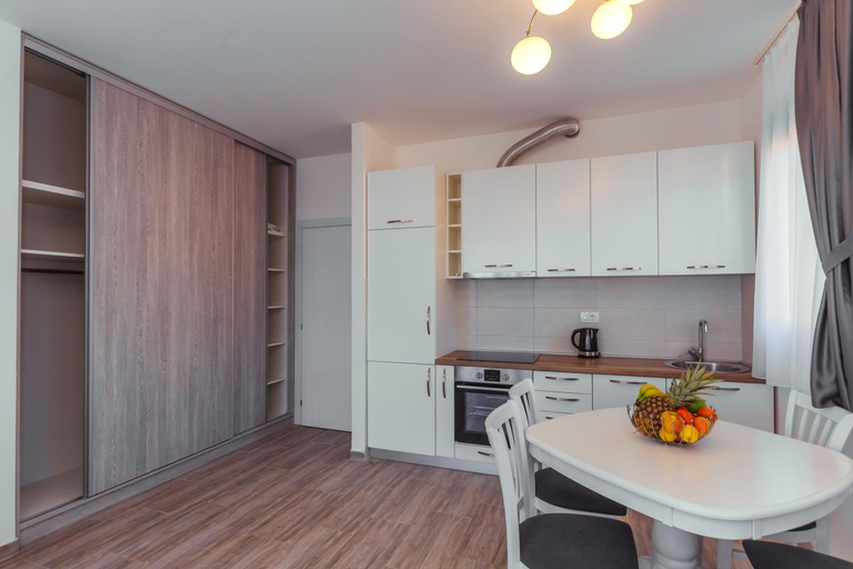 Kitchen 5, Belvedere Apartments