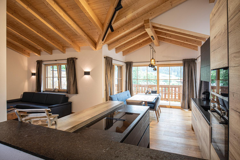 4, Dachstein Chalet, Hallein