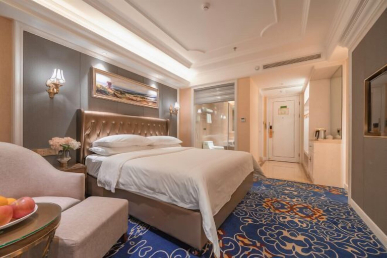 Bedroom 3, Vienna Hotel, Ziyang