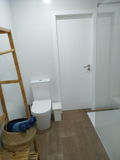 Bathroom, Apartamentos Areia e Mar Norte, Caminha