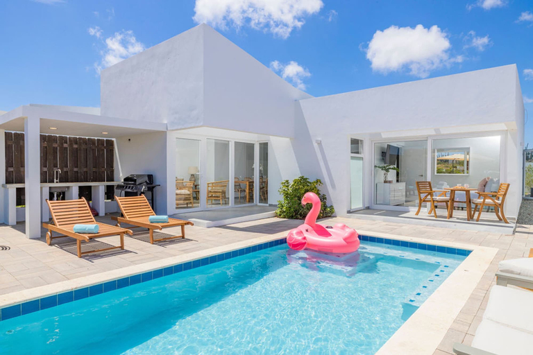 Sport & Beauty 5, 3BR 3BA Newly Built w Private Pool 5 min 2 Beach