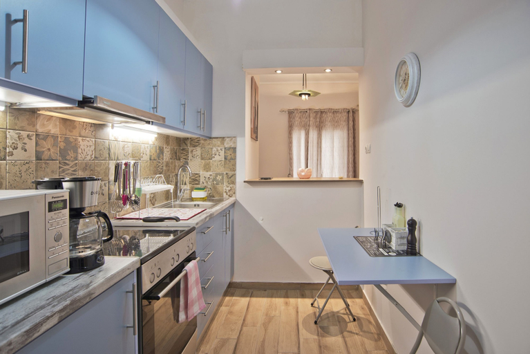 Others 5, Meliti in Piraeus With 2 Bedrooms and 1 Bathrooms, Attica