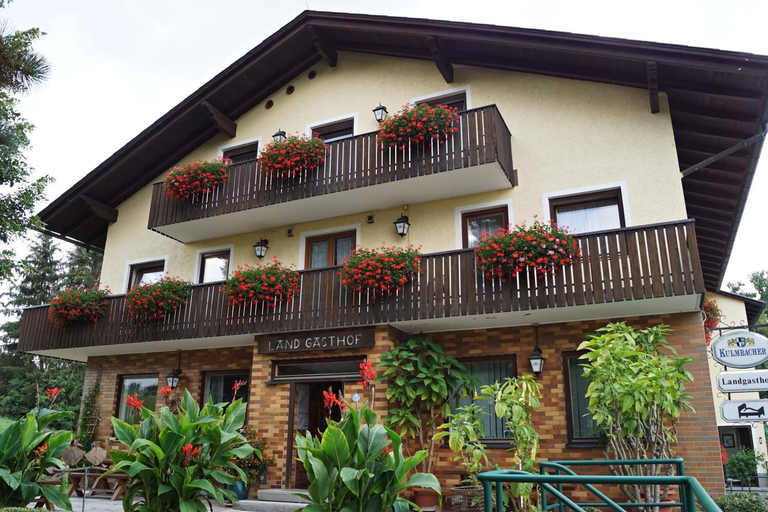 Exterior & Views 1, Hotel-Landgasthof Henghuber, Cham