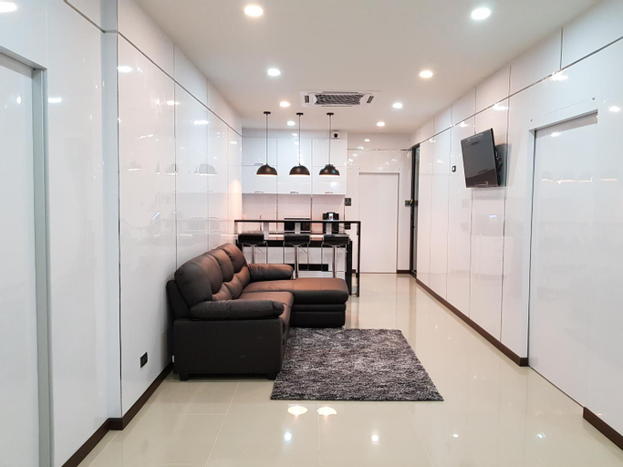 Others 5, NK Guesthouse 1, Khlong Toey