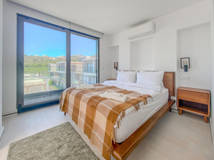 Bedroom 3, Sea View House w Balcony 3 min to Beach in Milas, Milas