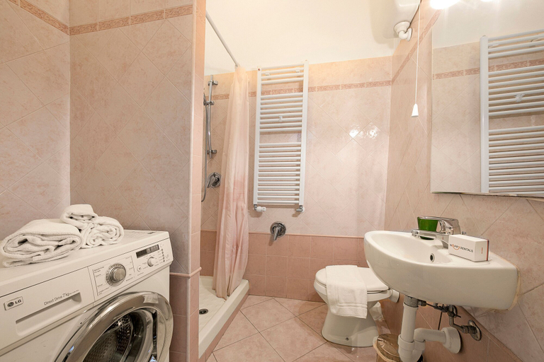 Room 1, La Vie Enchanting Sea View, Savona