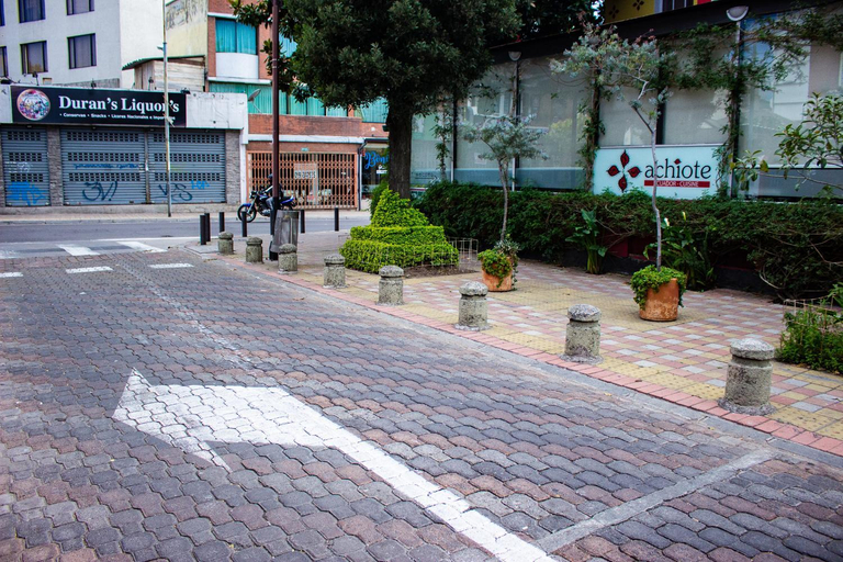 Exterior view 5, Hostal Loro Verde, Quito