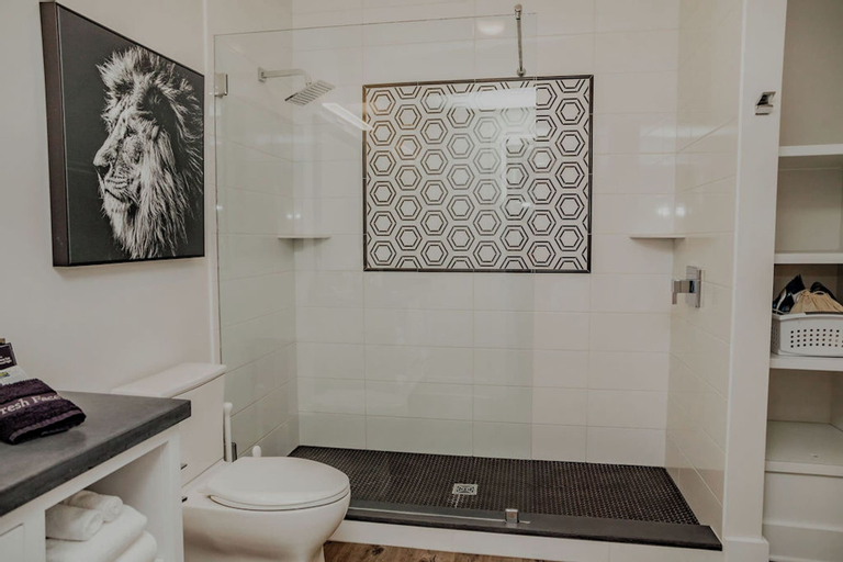 Bathroom 11