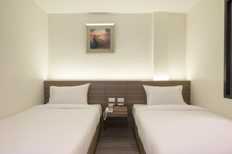 Bedroom 12
