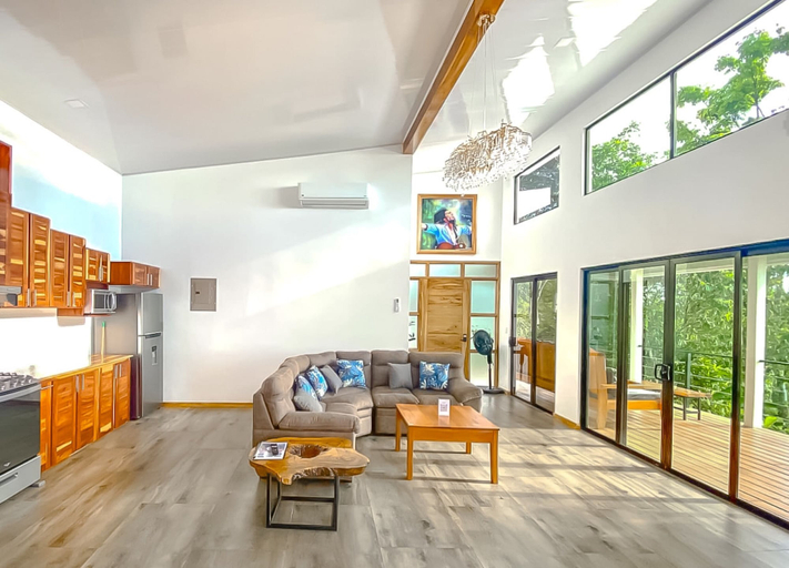 Others 5, Casa Toucan, Osa