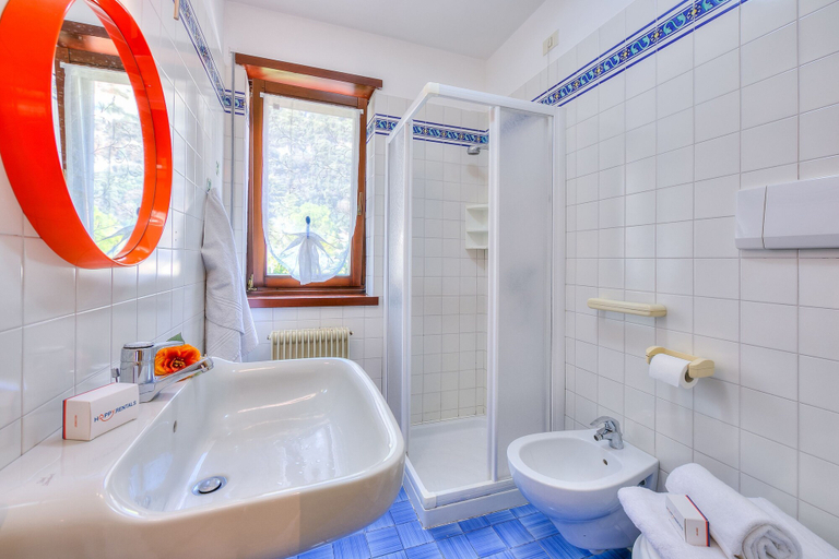 Room 3, Casa Palmaverde in Riva del Garda, Trento