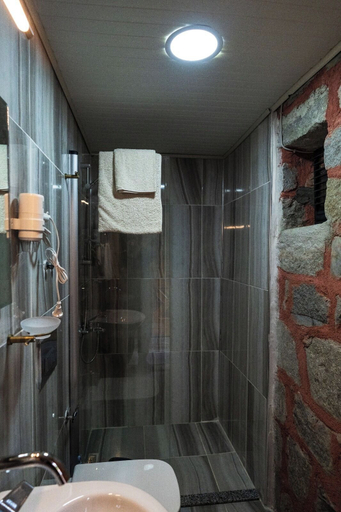 Bathroom, Hayela Butik Köy Evleri, Ardeşen