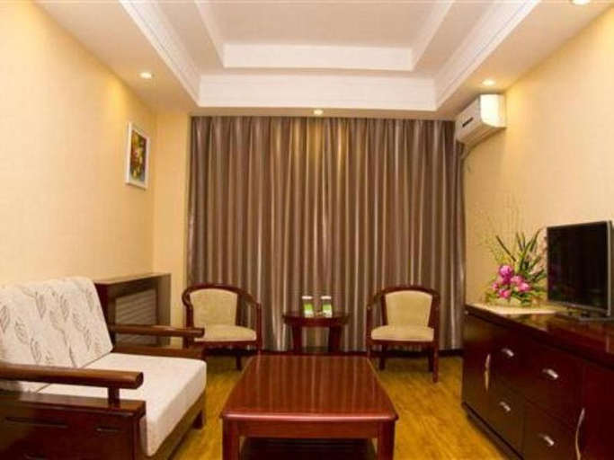 Bedroom 1, GreenTree Inn Weifang Shouguang Bohai Road Cangsheng Park Business Hotel, Weifang