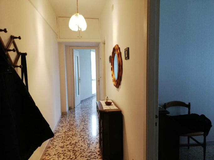 Others 3, Al mare con vista codice CITRA 009049-LT-0787, Savona