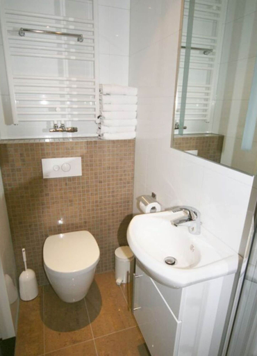 Bathroom 4, Holiday Home Satijnduiker, Wûnseradiel