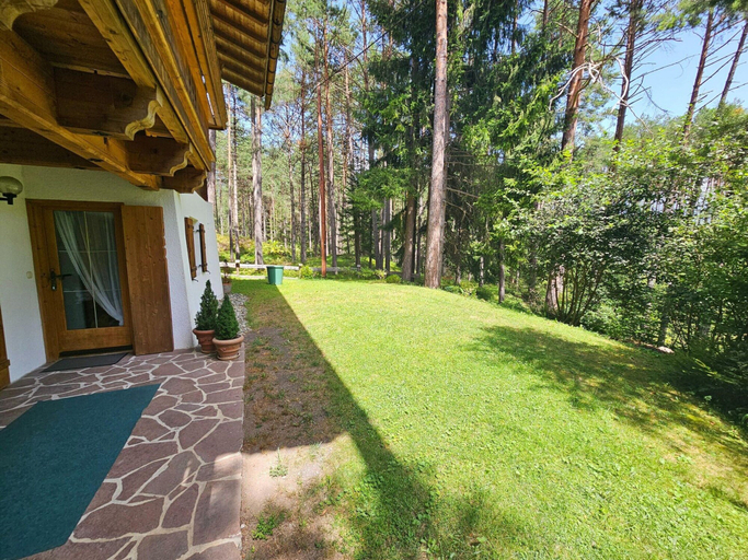 Others 4, Cozy Apartment in Obsteig near Ski Area, Imst