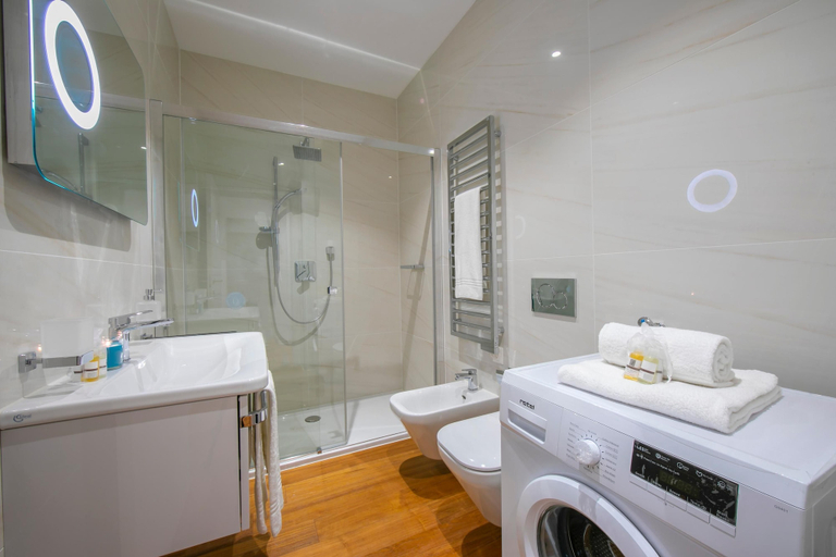 Bathroom 4, Star of Lugano in Lugano, Lugano