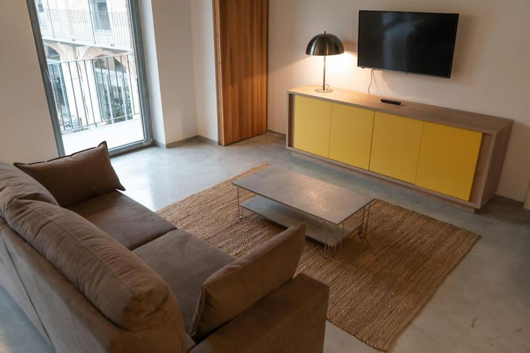 Others 4, Centro Storico Recinto dei Nobili 2-private parking, Asti
