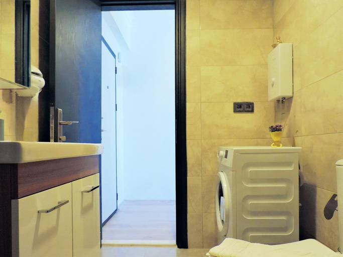 Room 5, Chic Flat 10 min to Lara Beach in Antalya, Antalya