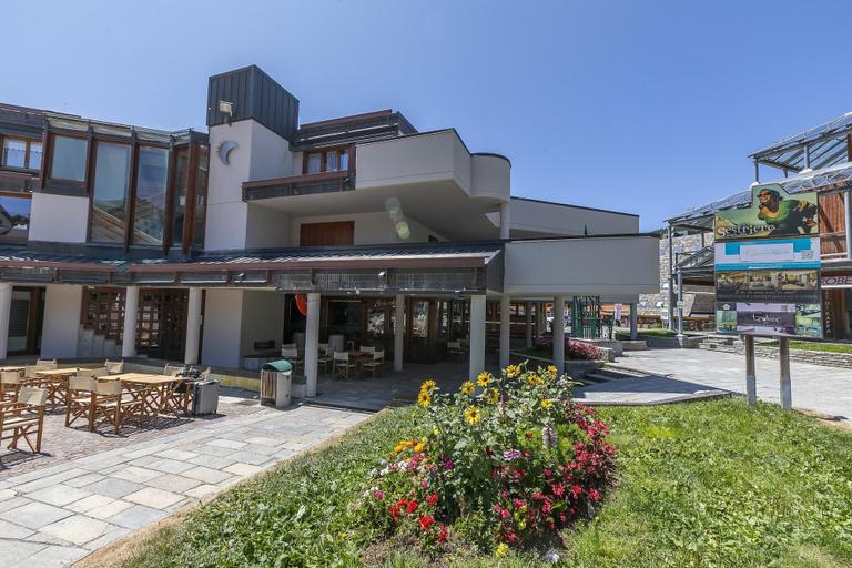 Room 4, Sestriere Terrace Apt Few Steps From Ski, Torino