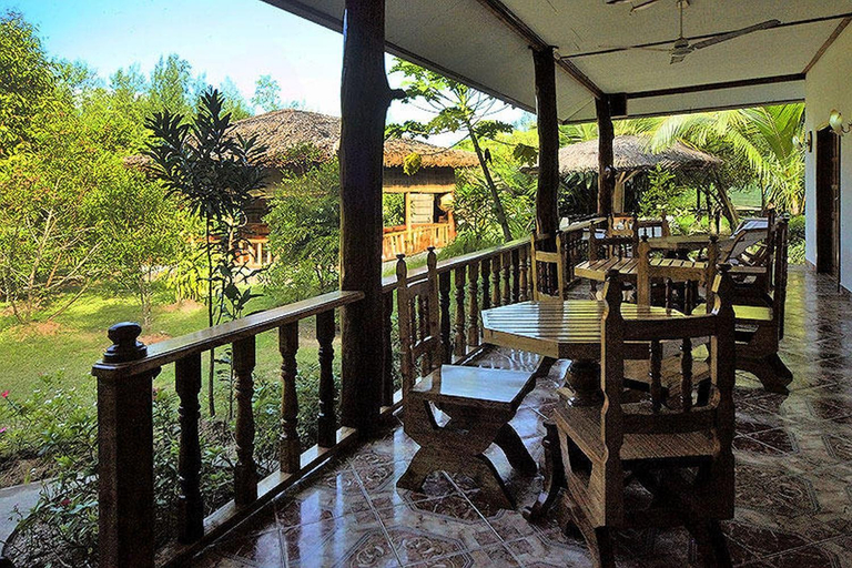 Food & Drinks, Omusee Guest House