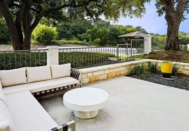 Others 3, SoCo Chic Apartment Suites Close to Downtown, Travis