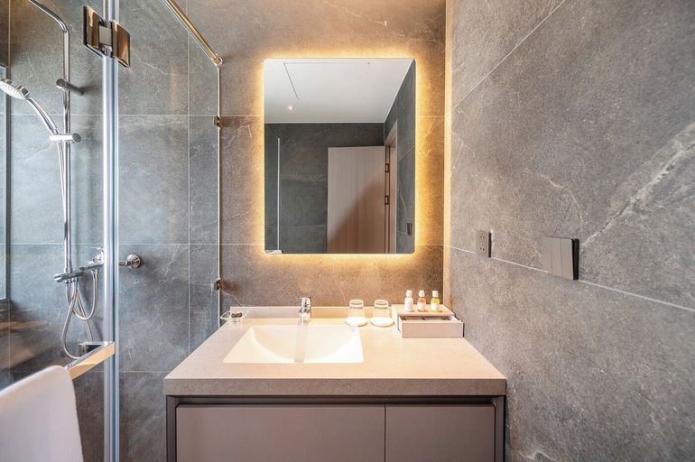 Bathroom 4, Argo Pattaya Resort and Villas, Pattaya