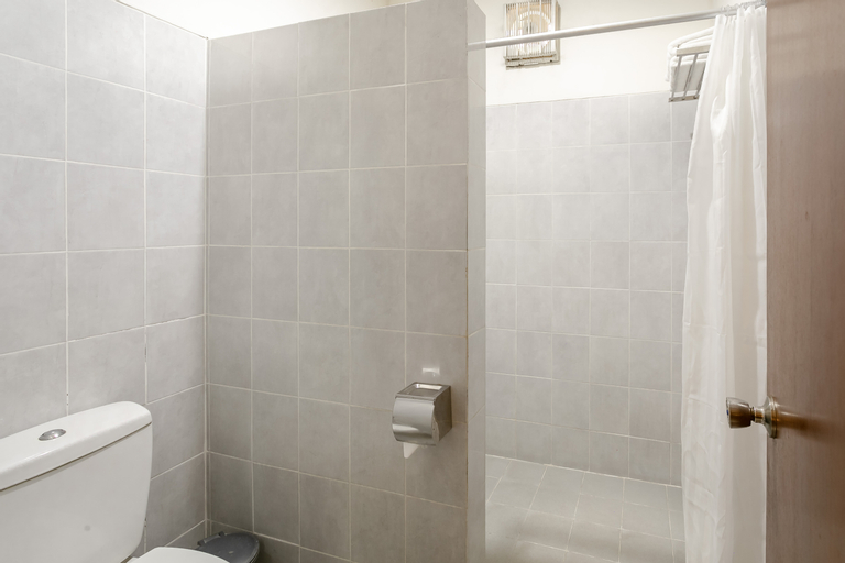 Bathroom 4