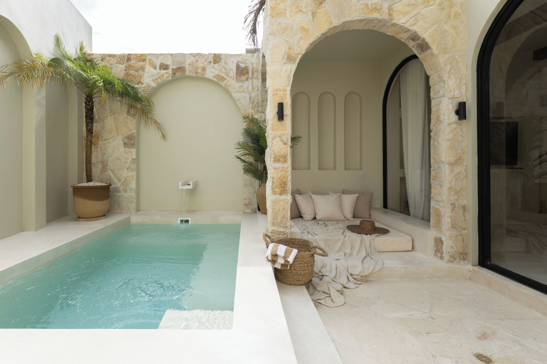 Sport & Beauty 3, Romantic Tropical Villa Sawa Pererenan, Badung